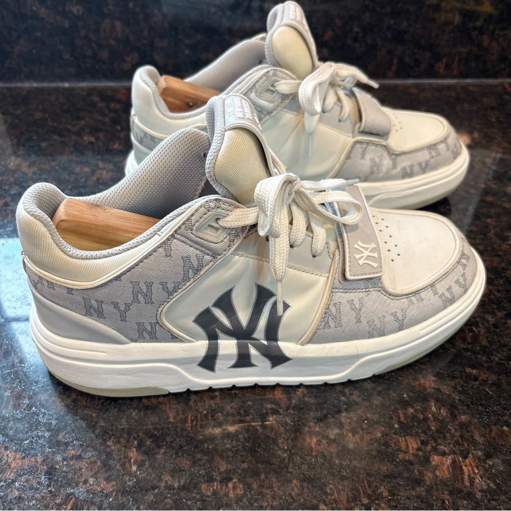 MLB Chunky Liner Mid "New York Yankees" Grey 3ASXLM13N Freedom 1122 Men’s 9.5